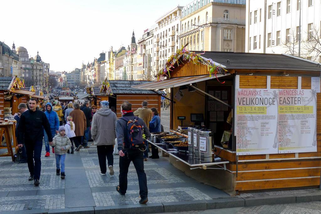 Black & White Apartment Prague By Wenceslas Square And Muzeum 외부 사진